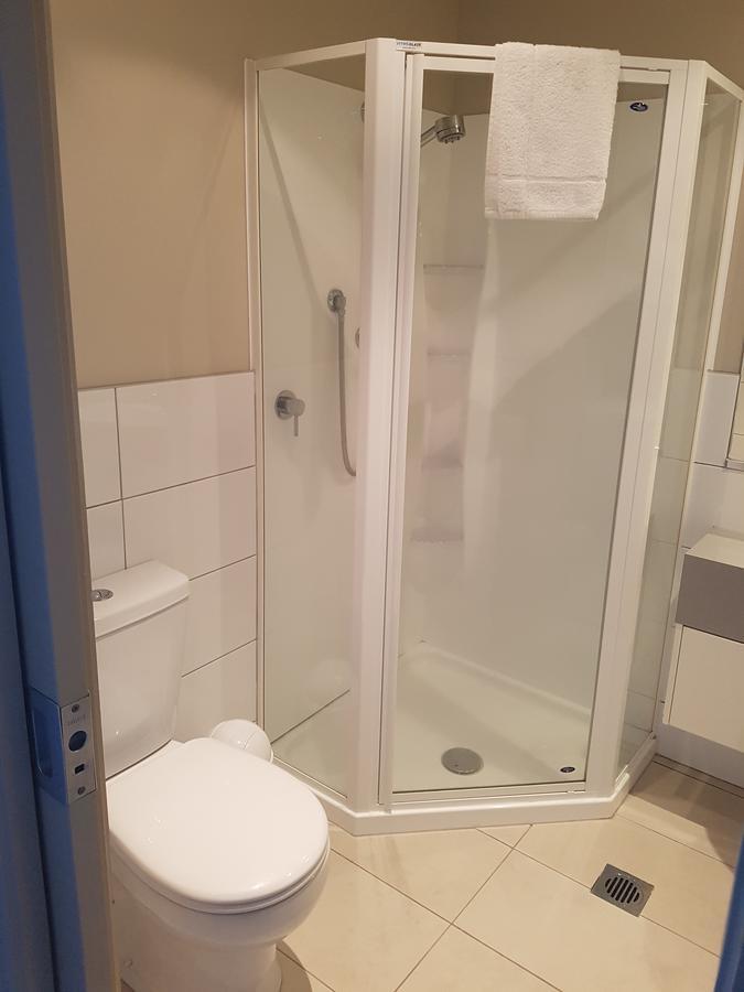 Te Kaha Beach Hotel מראה חיצוני תמונה