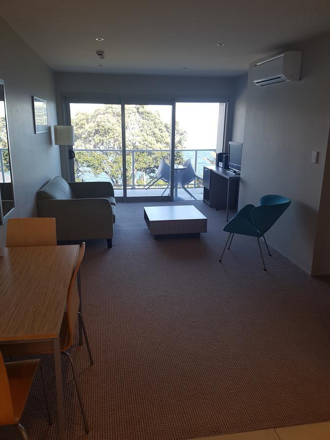 Te Kaha Beach Hotel מראה חיצוני תמונה