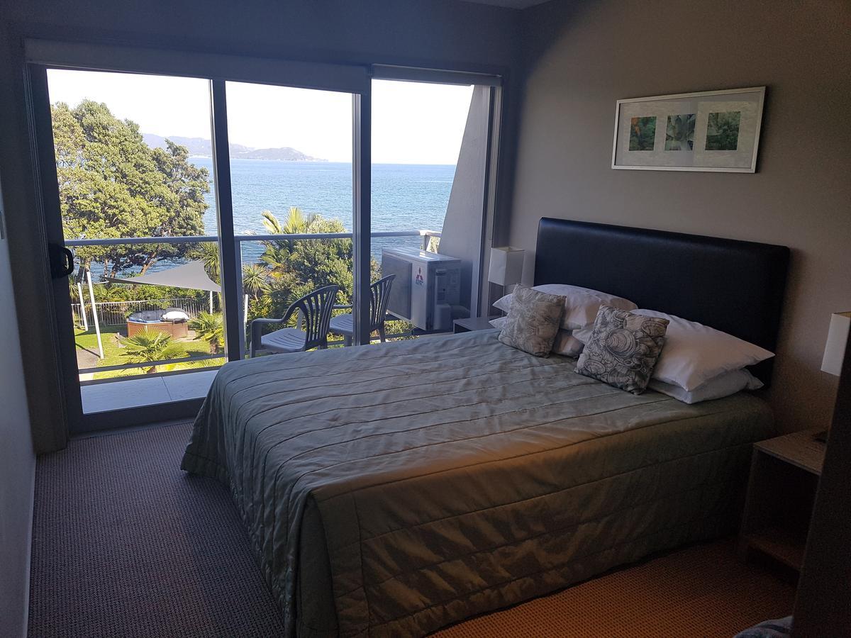Te Kaha Beach Hotel מראה חיצוני תמונה