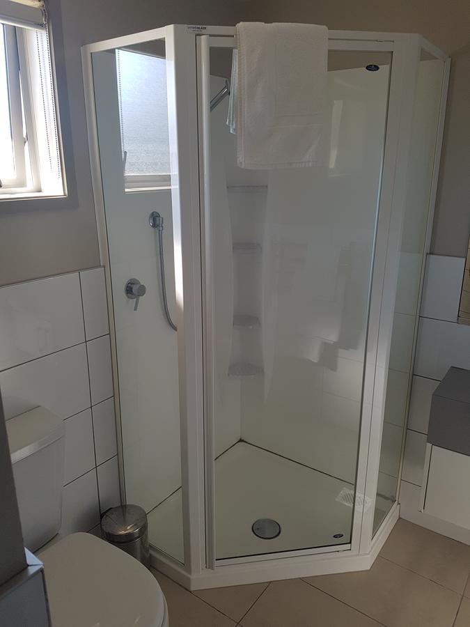 Te Kaha Beach Hotel מראה חיצוני תמונה